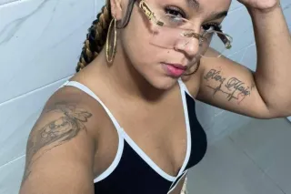 Sexy Latina available photo 3