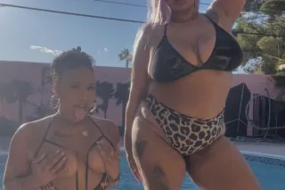 ,👯♀💜 DOUBLE FEATURE SPECIAL 💜👯♀ Two Sexy Babes • Twice the Fun 😘🔥 photo 6