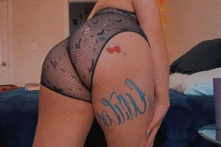 Come over, im honry 🥰 photo 2