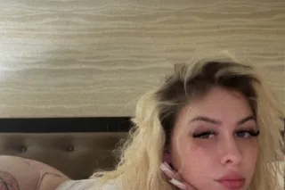 💖🍑 Soft Face, Thick Curves — Sweet, Real &amp; Unforgettable 🍑💖 photo 2