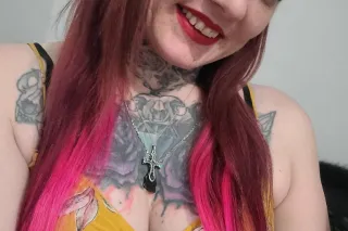 Hey my freaky deaky gems IT'S EM. I'm back!!(: thinking about getting a room if we can figure it out(; otherwise only outcall only please! photo 2
