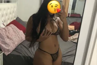 💋 Petite Beauty With a Naughty Smile🤤 photo 3