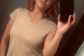 Only real mo. Mature, no drama in and out