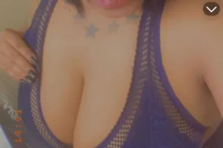 HEAD GREAT🔥😘 PUSSY GOOD😋 ITS BETTER AND WETTER photo 2