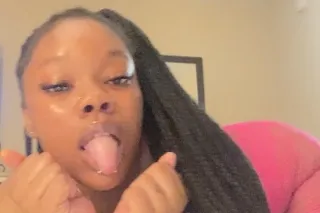 sexy petite lightskin💋 ready 2 play🍦💦
