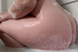 Play with me daddy💦💦