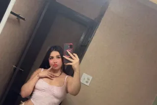 Tatiii🍓🍰apretadita ,cerradita