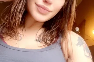 sexy blue eyed snowbunny photo 3