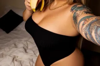 FAV blonde sluttt 💦 FREAKY video calls all night 🤤