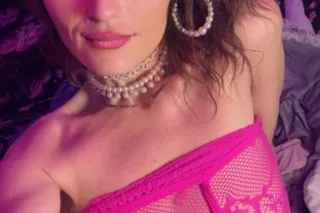 SEX WORKERS RGHTS DAY, now come see me to taste this sweet sinful luxury between my thighs, and if you begged good enough i might use these lips and this mouth to steal your soul...GET SEDUCED BY DESIRE XOXOXO photo 2