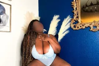 Duo Available Alluring Presence for Passionate Moments and Deep Desire
