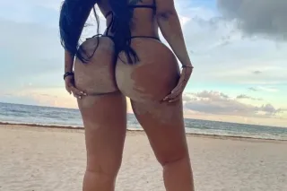 LATINA CULONA COME LET ME BOUNCE THIS ASS ON THAT DICK READY NOW photo 3
