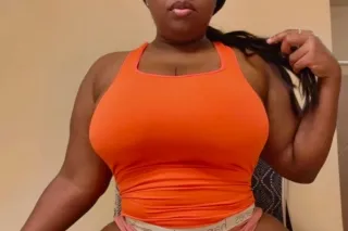🥶 BIG TITS 😩 SMALL WAIST FREAKY THICK GIRL photo 3