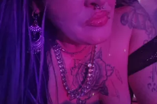 doing quick visit and hr specials new location come see me before i leave the area gentleman!!! Ready to get drained