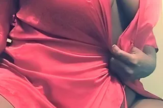 🎉Me love you 💗 Long time 🤣😂👅🤑Im in a EXTREME GFE MOOD. Cum kiss me😘💋 photo 2