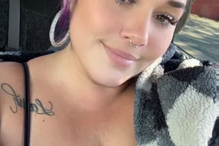 New in town, show me a good time🥰 photo 3