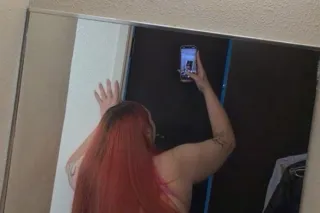 Tall Thick Natural Baddie photo 4