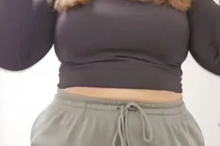Come here, take a closer look 😜 I like to tease, but I also like to show offVery edible, I promise💯 photo 5