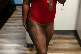 Wet & Ready For A Good Time💦 Avalible 24/7 photo 2