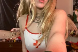 High Priestess of Carnality photo 2