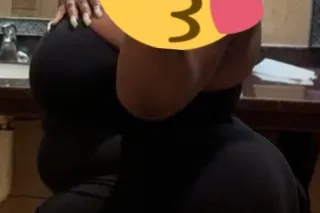 Big Booty Freak😝 CURVES in Right place💦💦 Wet throat Wet pussy photo 3