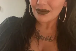 incall or car play available photo 7