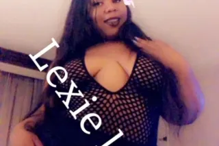 DANGEROUSLY ADDICTING🤗 Thick Ebony Beauty 🤤 photo 7