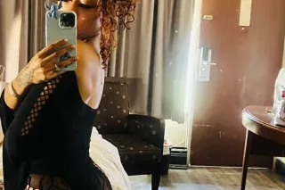 Comeeee Deepthroaaaat Me Daddyyyy🥰😍‼ photo 5