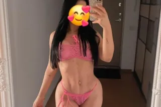 caliente latina photo 2