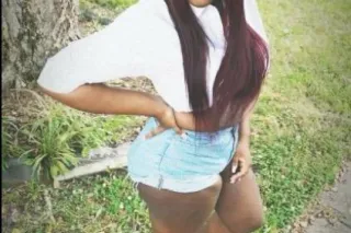 OUTCALLS photo 4