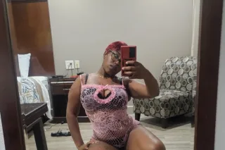 IM TIRED OF PLAYING WITH THIS FAKE COCK CAN I PLAY WITH YOURS INCALL OUTCALL CARMEET photo 3