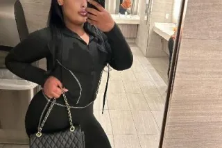 THICK Filipina Temptress 💮🌸 Soft Lips & Thick Heavenly Curves 😘I want to bounce on ur c0ck👅✨