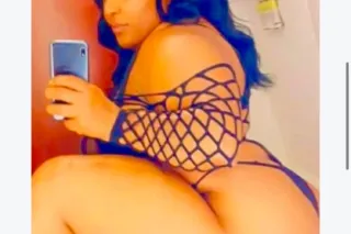 BBW BUBBLE BOOTY VISITING OPRYLAND AREA photo 6