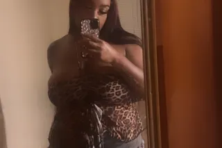 Wet Tight Juicy Cat Available For OUTCALL ONLY🫶🏽👅🥰🥰🫣😝😘