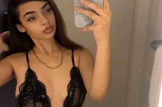 Sexy, Petite Temptation 😍🧩 New PlayGirl Nextdoor 💦😉 Creamy, Wet & Ready To Play 😍💕 INCALL AIRPORT AREA 📍😉 photo 4