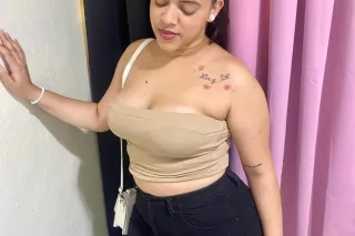 New young girl available photo 4