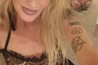Hi Babes come into my world of ecstasy hot wet passion let me make your fantasies come true a beer queen and you can be my king I'll spoil you in every way possible are you wanting to have a fast lane. photo 11