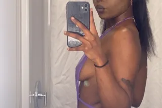 Tight & Wet 💦 Petite Ebony Brat 💦 🫦OUTCALLS AVAILABLE NOW!! photo 4