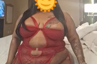 Big Brown Azz Wet pussy😝💦💦💦💦 Wet throat 👅💦💦💦1Night Only
