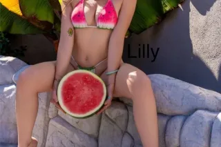 Sexy Sweet Petite Treat Now Visiting