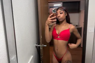 TEXAS BBY HERE FOR A WEEK daddy book me nasty n naughty💰😏💦incall &out