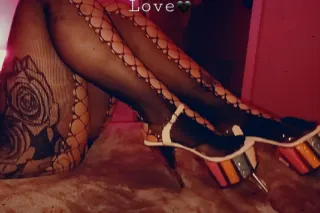 Cum get this wet wet💦 Let me satisfy you 😘🦋 photo 7
