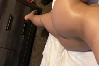 cum have some fun💦let me take the edge off👅 photo 3