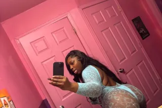 new pussyyy in townnn💦