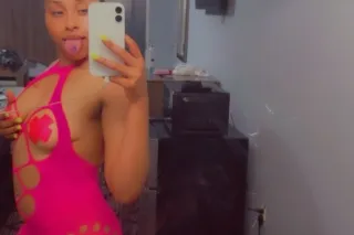 Content For Sale 📲HEAD ONLY COME SEE ME BABY INCALLS ONLY 🤪CREAMY PRETTY PUSSY💦GRIP TIGHT🥹😻FRONTSHOTS Queen🍆💦THROAT MASTERR🥇
