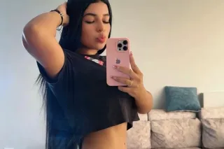 Young, Sexy and Beautiful Girl and with a desire to please my Boy photo 2
