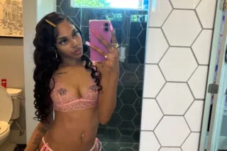 Avaliable😘cum have a good time Daddy😍Slim Thick 😩Brown Skin Princess. photo 4