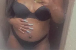 CleanClassy 🎀👑 ✨ 100% Real Pictures 📸🎞👀 ✨ Great Hygiene 😛🍭 DONT HESITATE TO Text me I sell content 😏💦📲Subscribe to My fansly for more 1 on 1 fun😛https://fansly.com/bunz2you photo 9