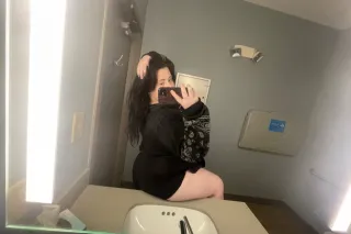 Incalls only🍒 BB2🐷 No outs😆Northwest✨