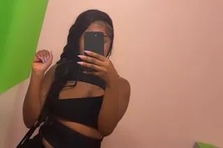 HEY DADDIES , Fine slim peite Brown sugar ready too jump on some thick dick and have some lit fun photo 2